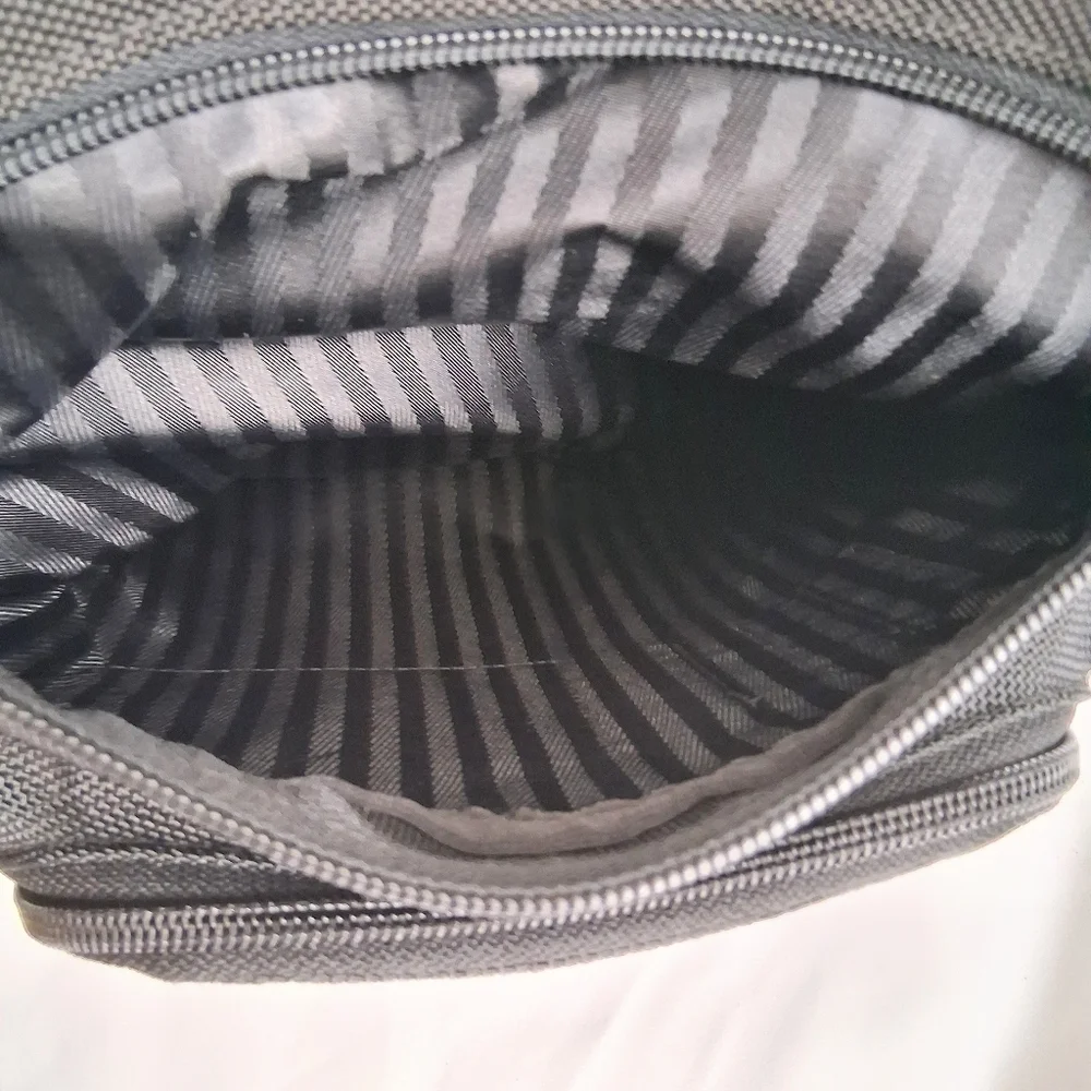 TUMI Men's Small Black Crossbody Bag 213D3
